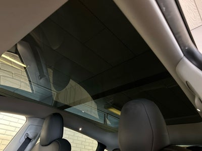 Tesla Model Y Long Range AWD billede 2