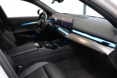 BMW i5 eDrive40 Touring M-Sport Pro