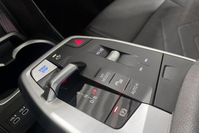 BMW iX1 xDrive30 X-Line