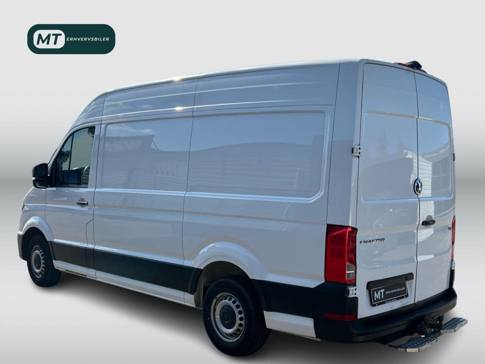 Billede af VW Crafter 35 2,0 TDi 177 Kassevogn L3H2 aut.