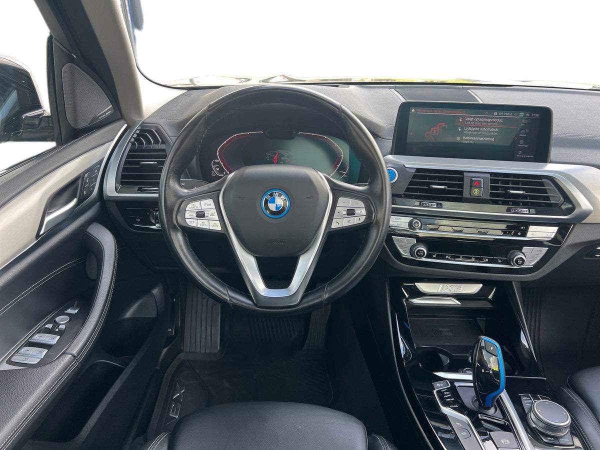 BMW iX3 Charged Plus billede 9