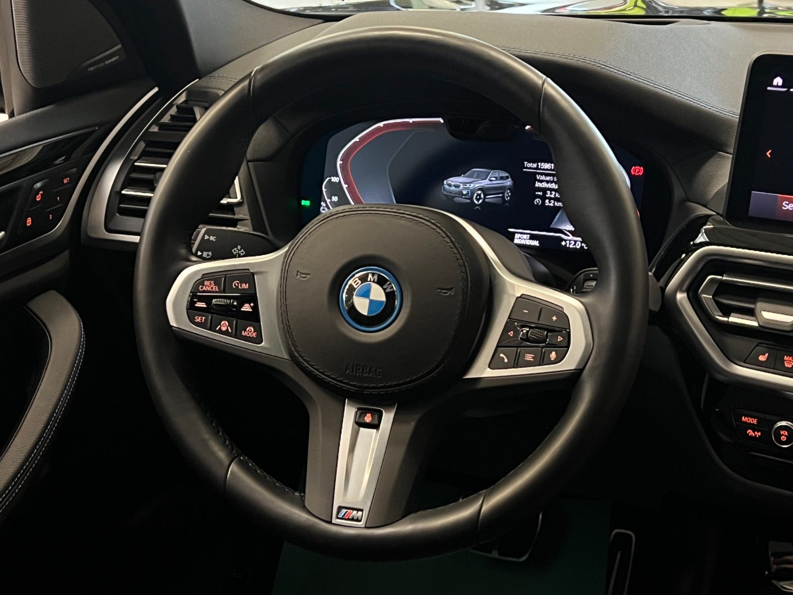 BMW iX3 2023