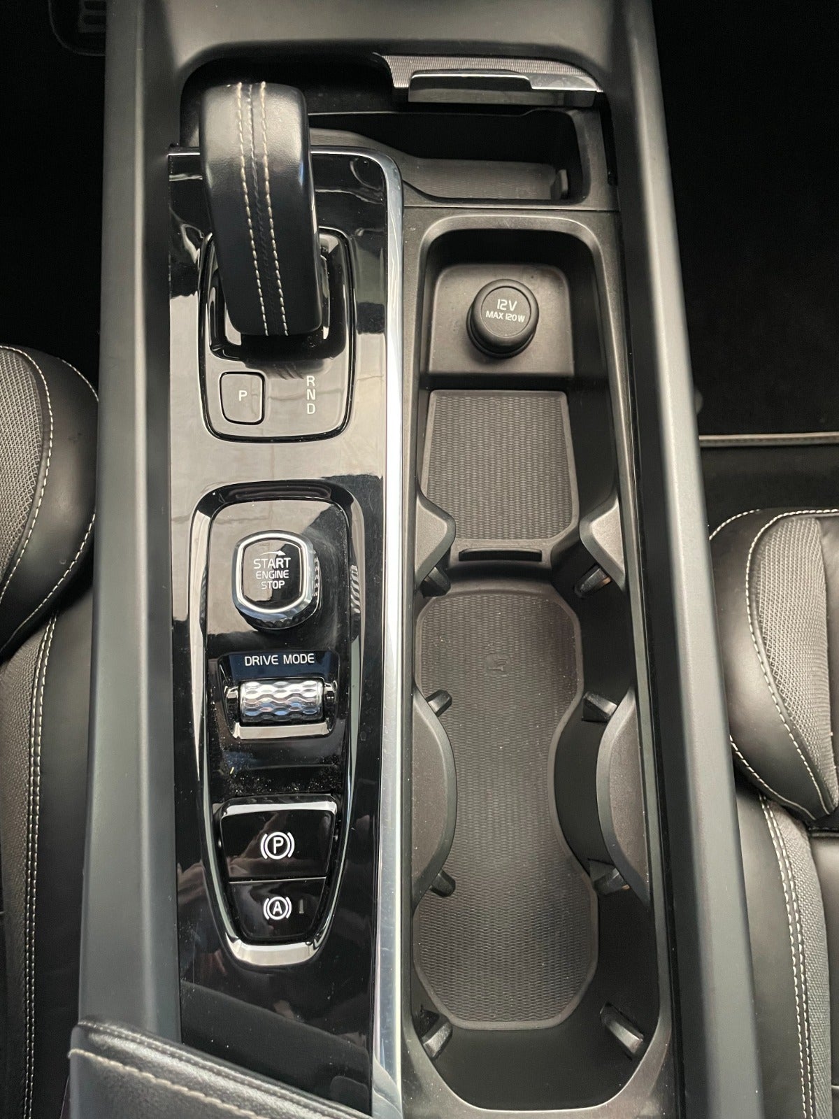 Billede af Volvo XC60 2,0 B4 197 R-Design aut. Van