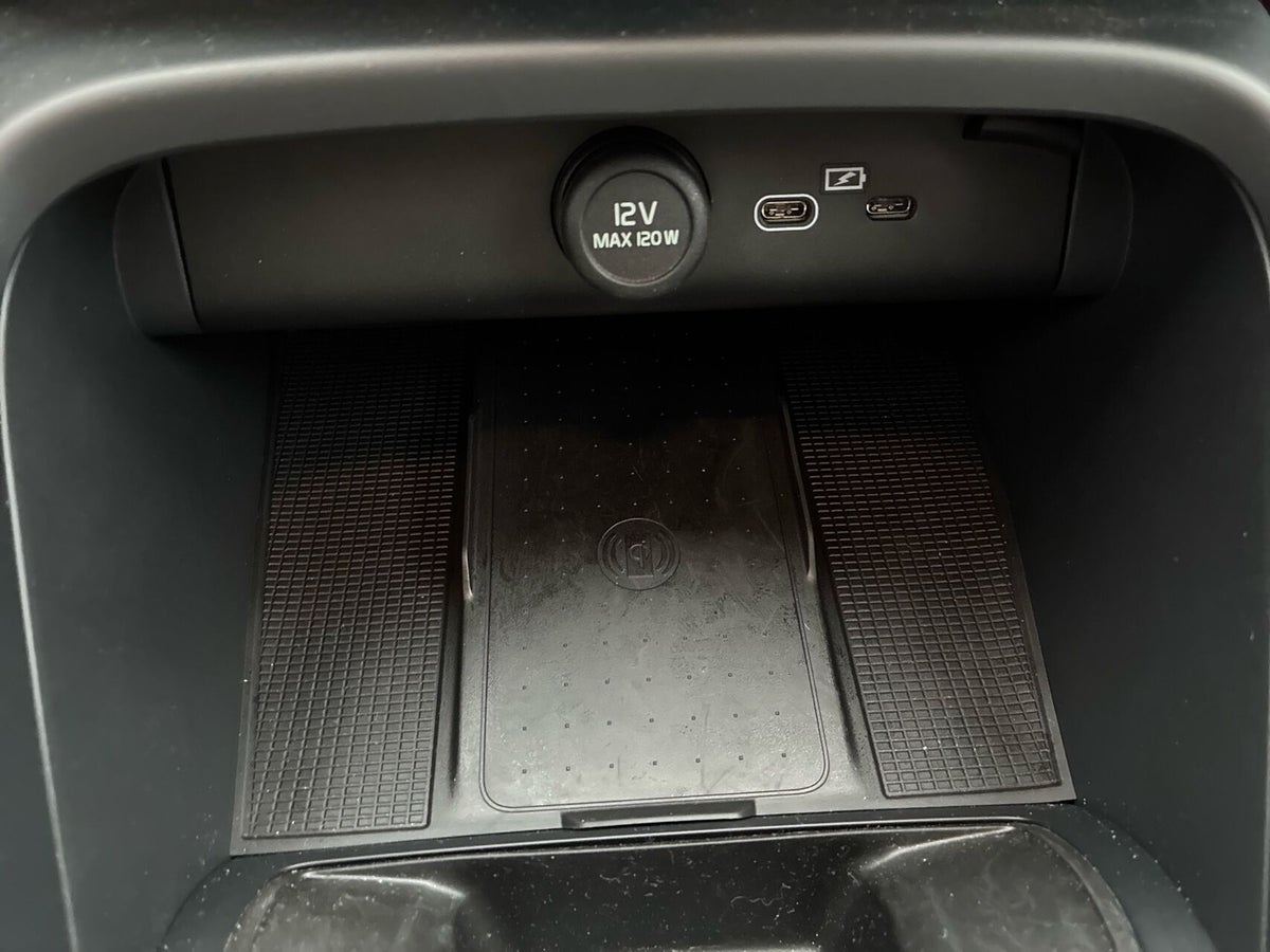 Volvo EX40 Extended Range Black Edition billede 20