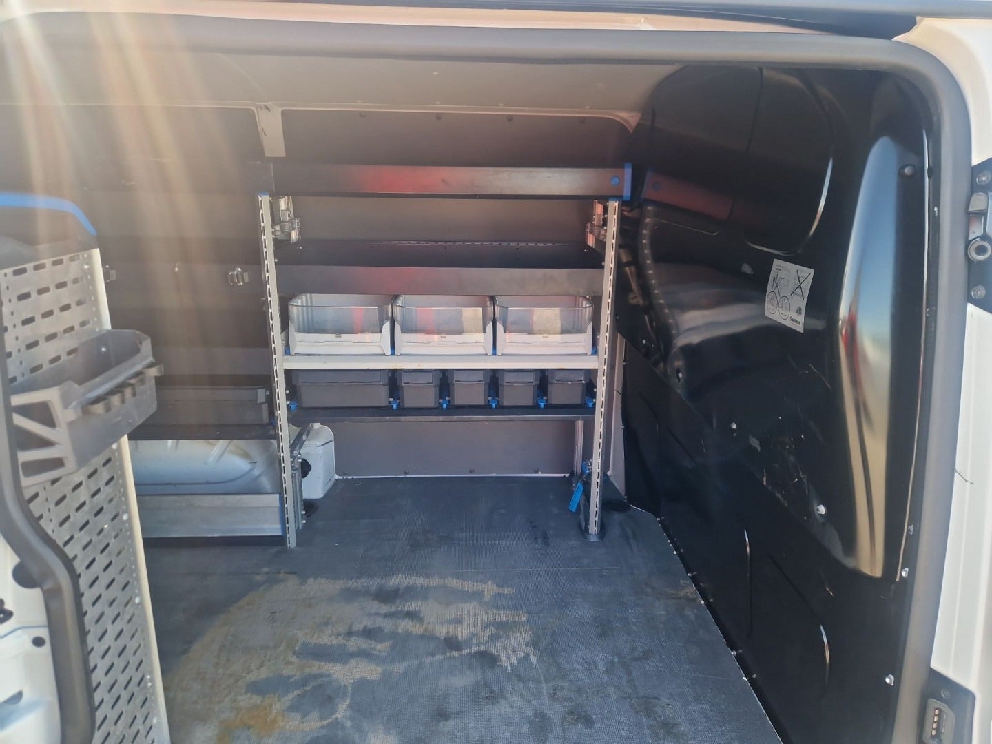 Billede af VW Transporter 2,0 TDi 150 Kassevogn kort