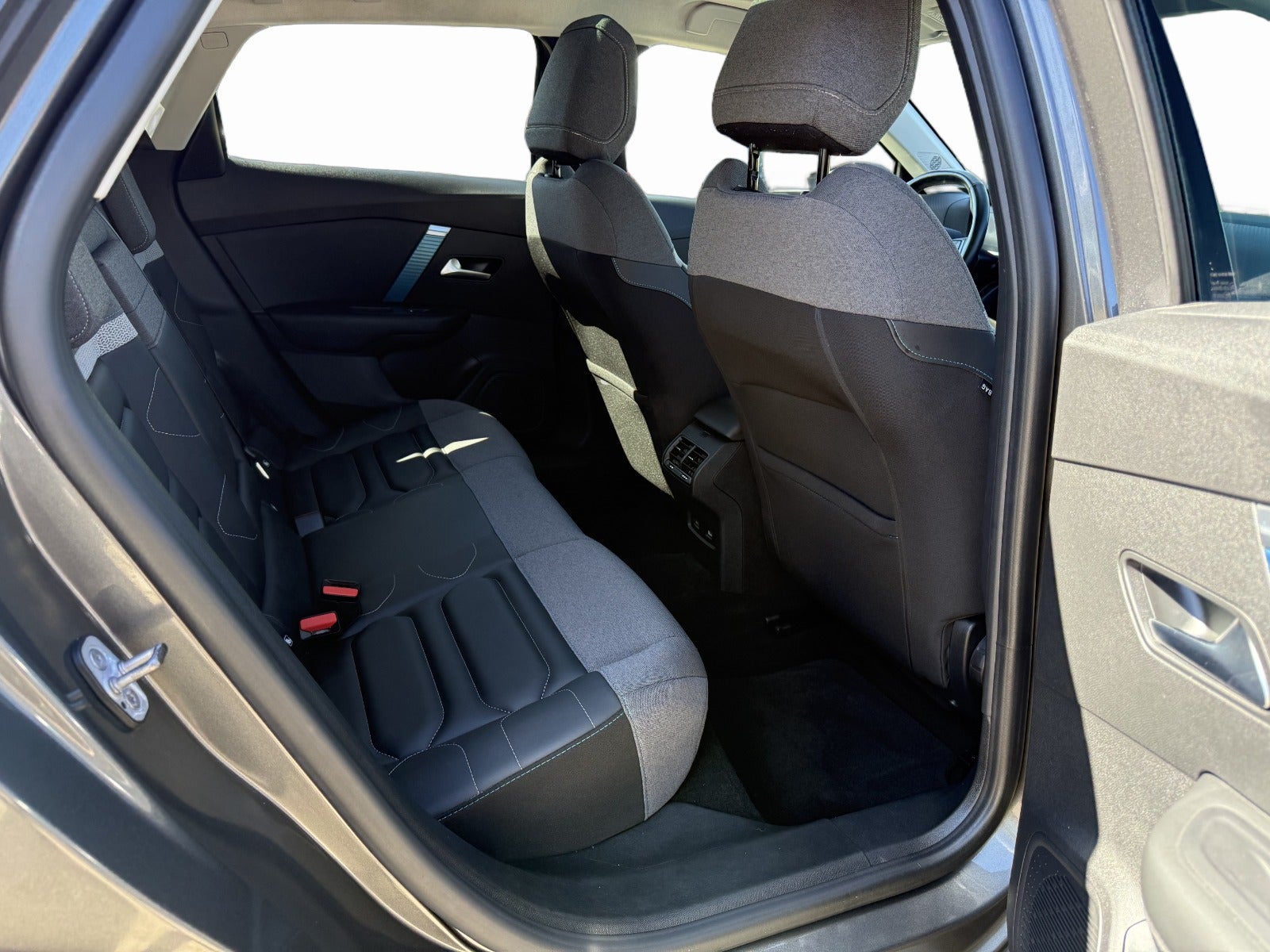 Billede af Citroën ë-C4 50 Shine Sport