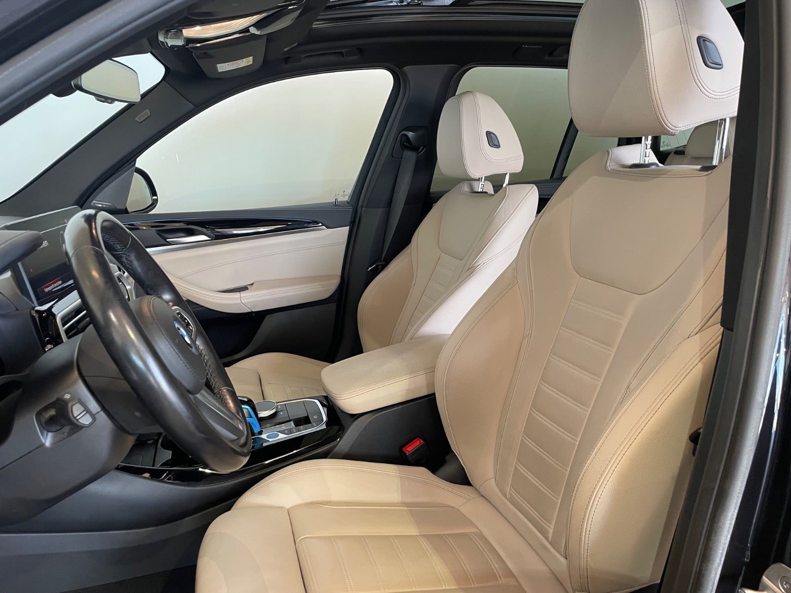BMW iX3 Charged Plus M-Sport