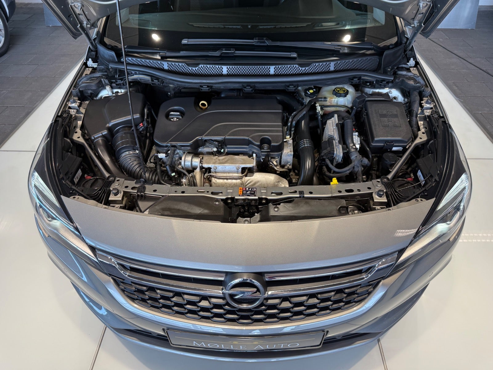 Billede af Opel Astra 1,4 T 150 Innovation Sports Tourer aut.
