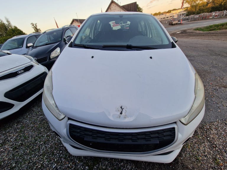 Peugeot 208 VTi Access