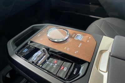 BMW iX xDrive40 Supercharged