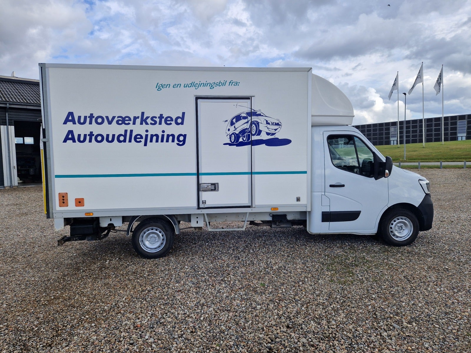 Billede af Renault Master IV T35 2,3 dCi 180 L2 Alukasse m/lift