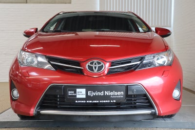 Toyota Auris D-4D T2+