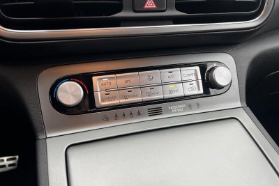 Hyundai Kona EV Select