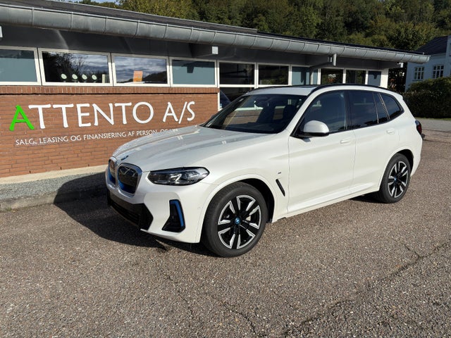 BMW iX3  Charged M-Sport