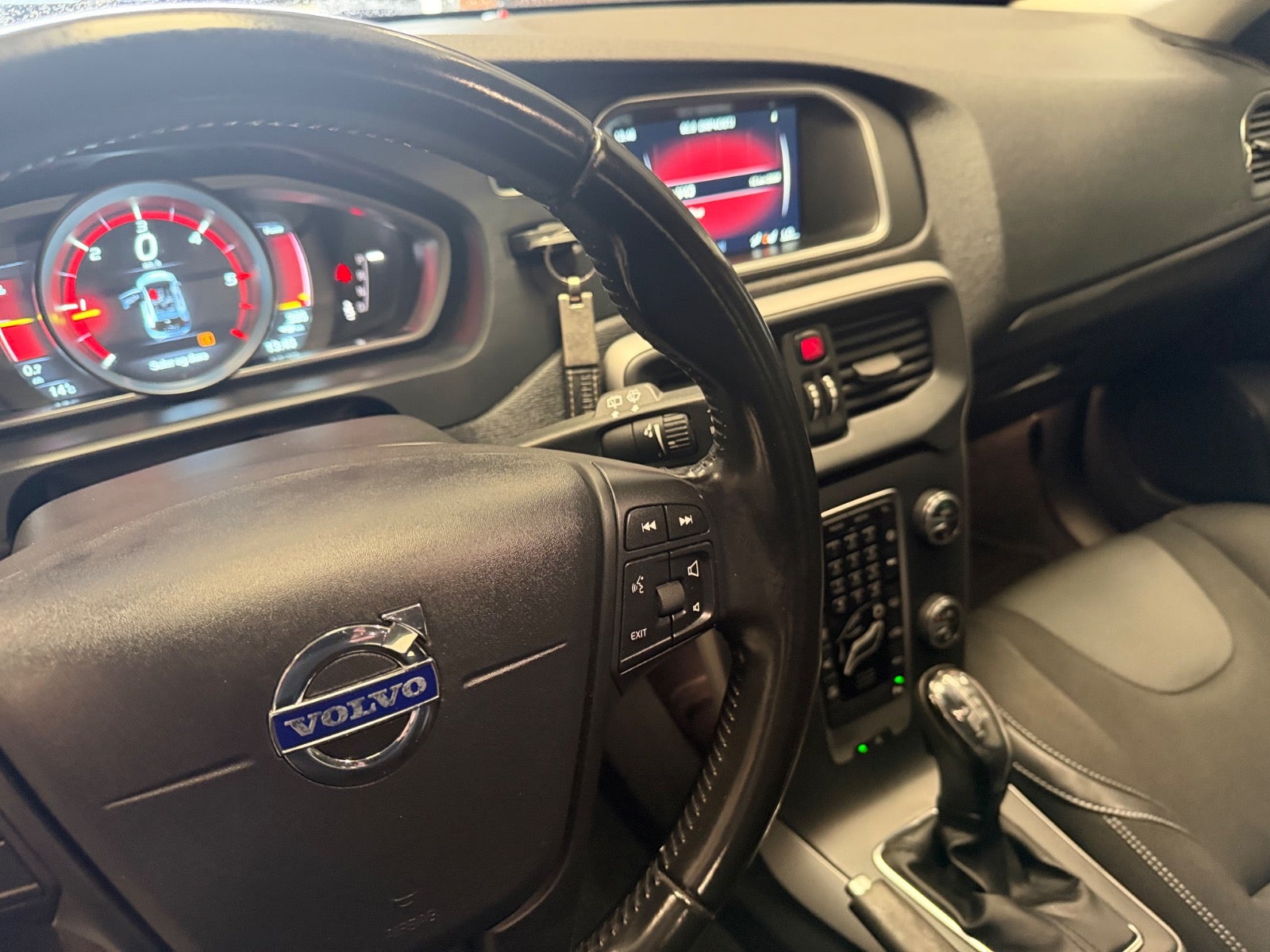 Volvo V40 D4 190 Kinetic aut. - billede 8