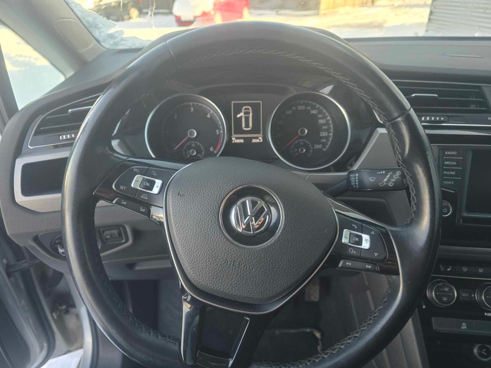 VW Touran 2016