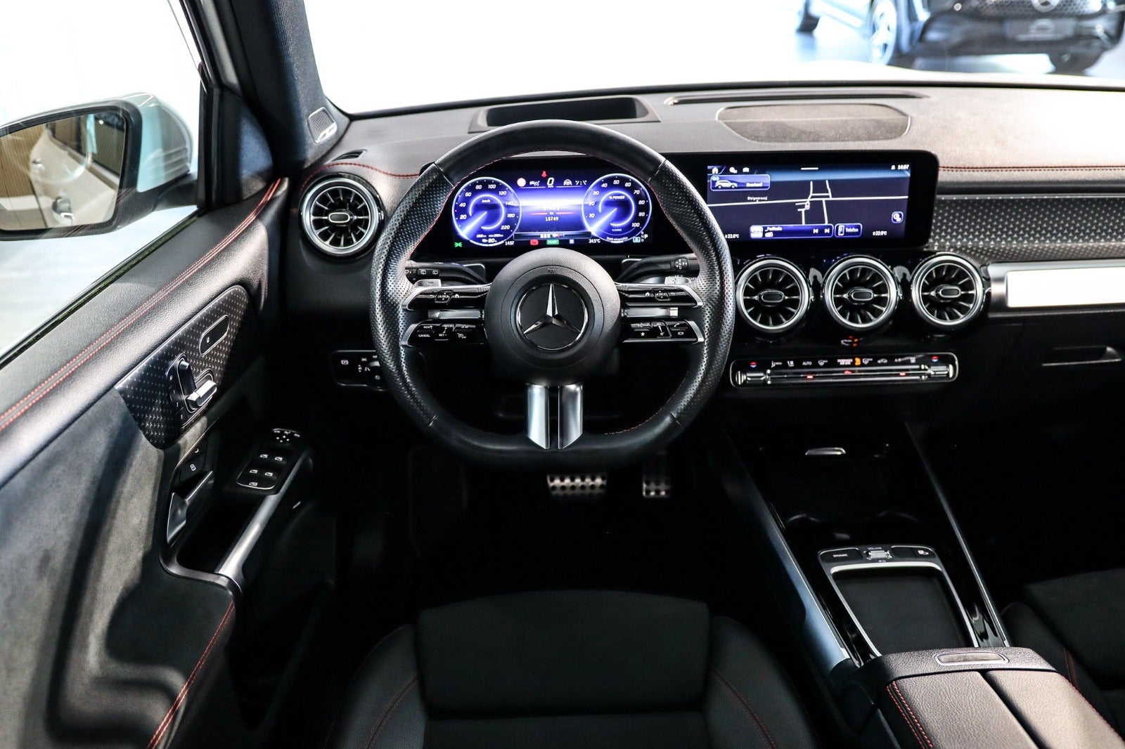 Billede af Mercedes EQB300  AMG Premium 4Matic