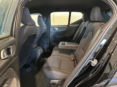 Volvo XC40 P6 ReCharge Core