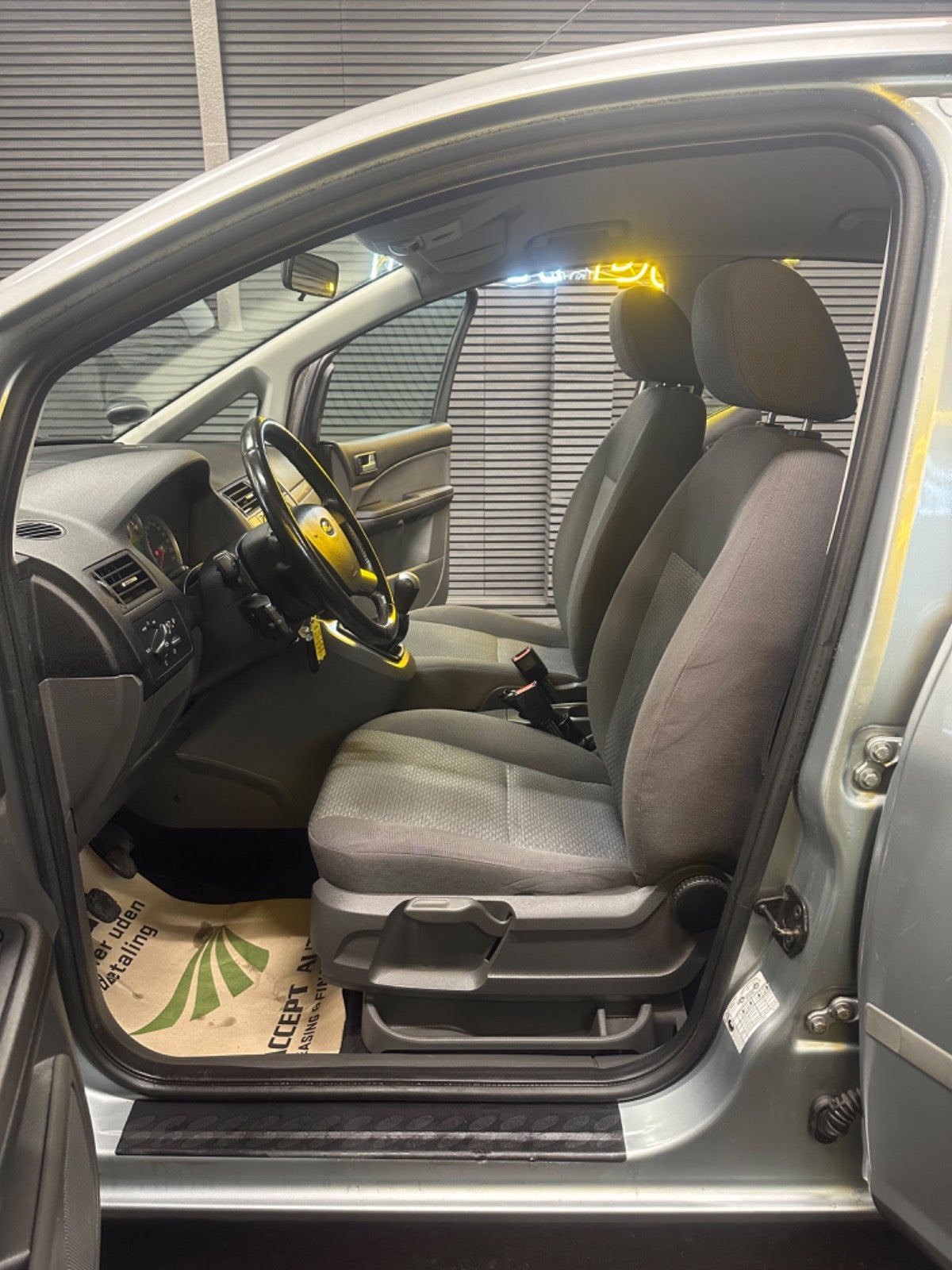 Billede af Ford Focus C-MAX 1,8 120 Ambiente