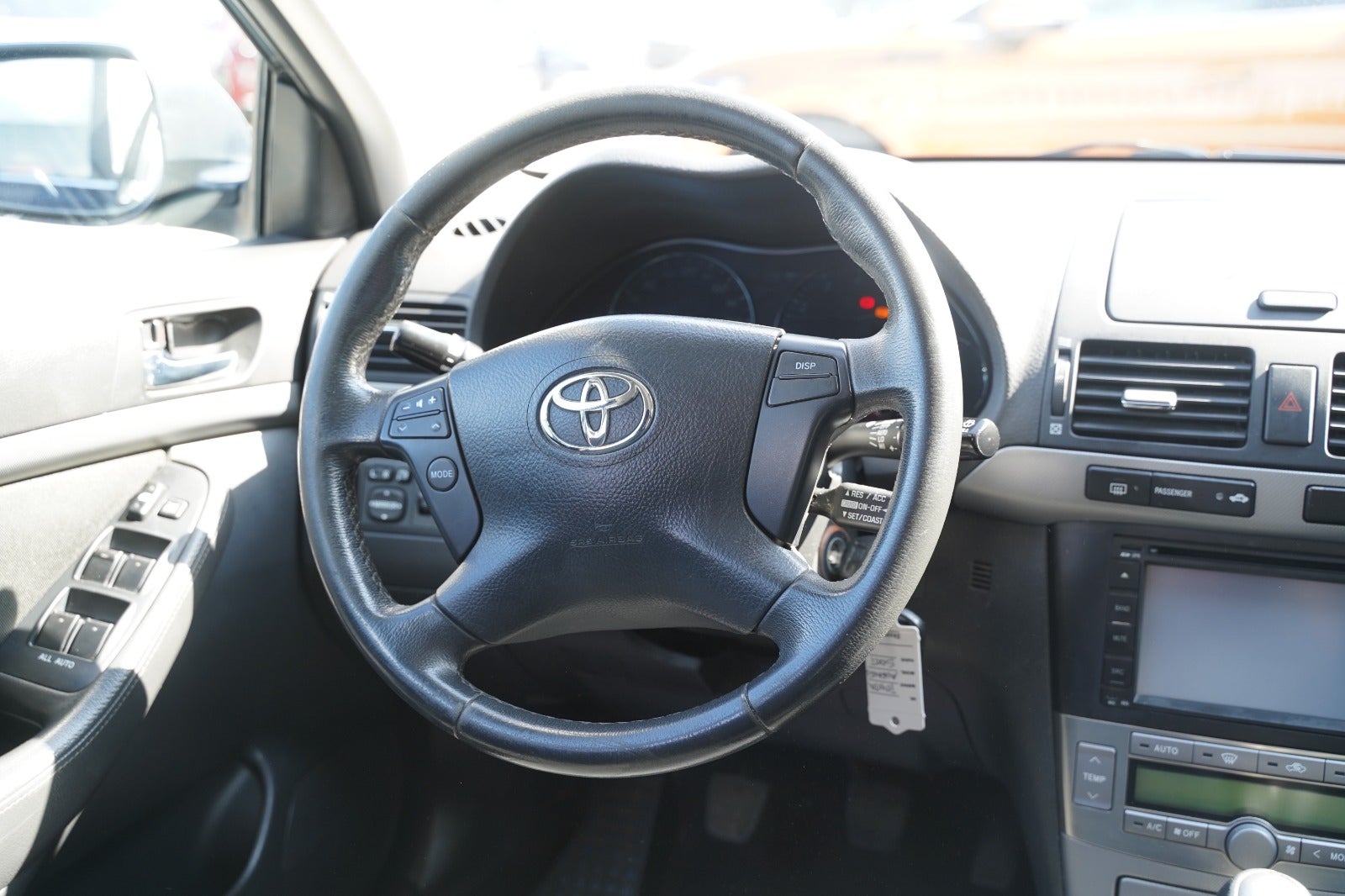Billede af Toyota Avensis 1,8 VVT-i Sol stc.