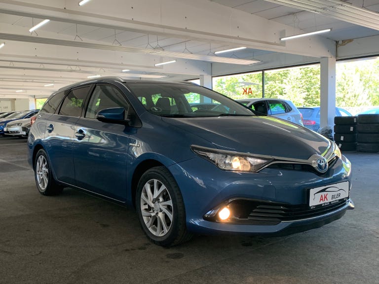 Toyota Auris Hybrid H2 Comfort Touring Sports CVT