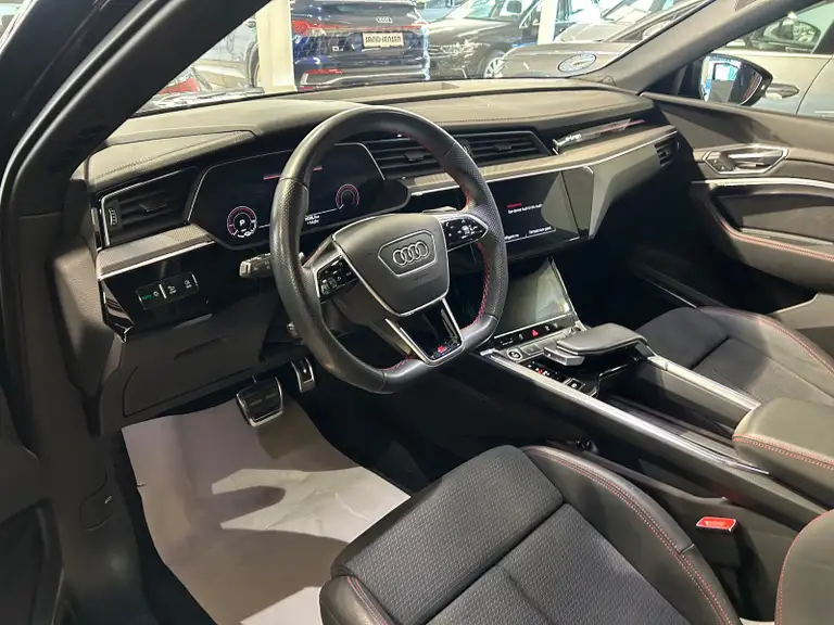 Audi Q8 e-tron S-line quattro