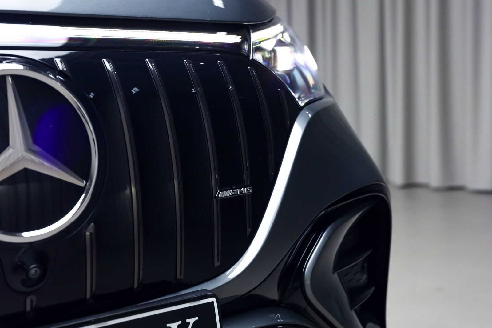Mercedes-AMG EQE 43 SUV (7/8)