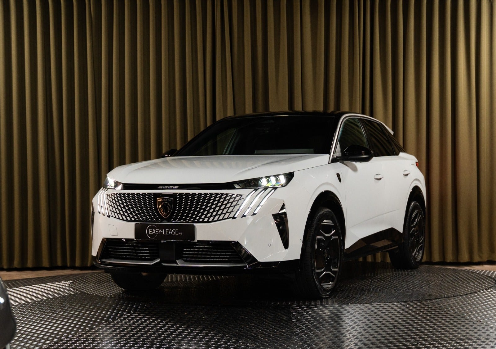 Peugeot e-3008 77 GT Pack