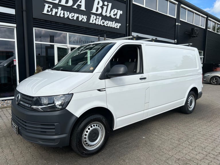 VW Transporter TDi 102 Kassevogn lang