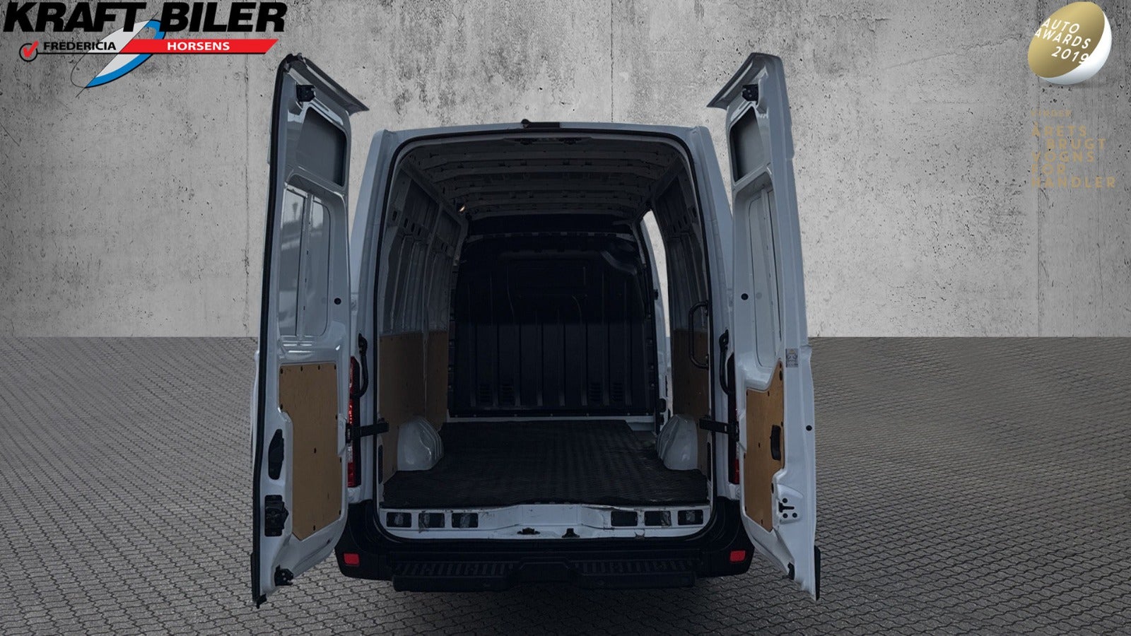 Billede af Renault Master IV T35 2,3 dCi 145 L3H2 Kassevogn RWD