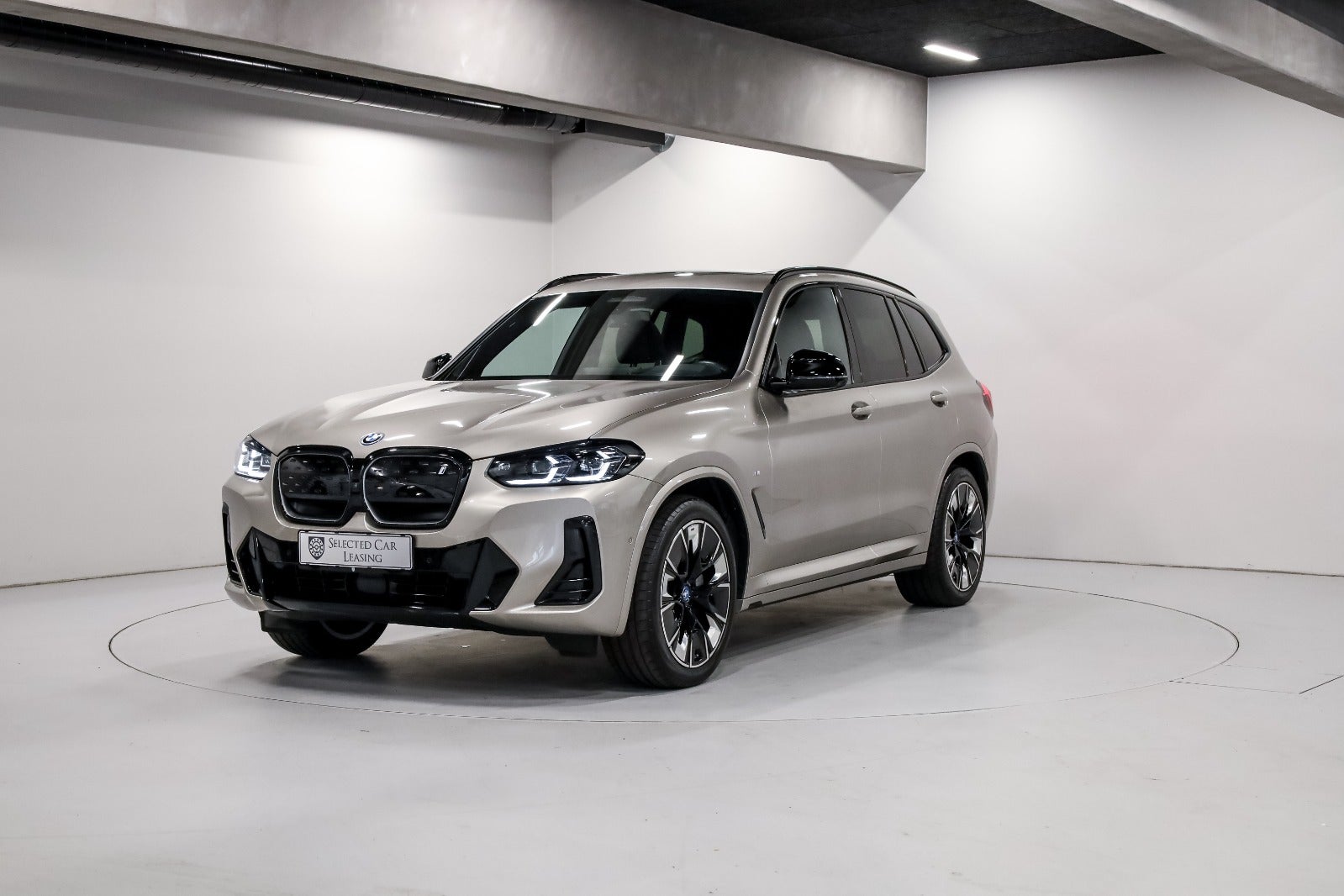 BMW iX3 Charged Plus M-Sport