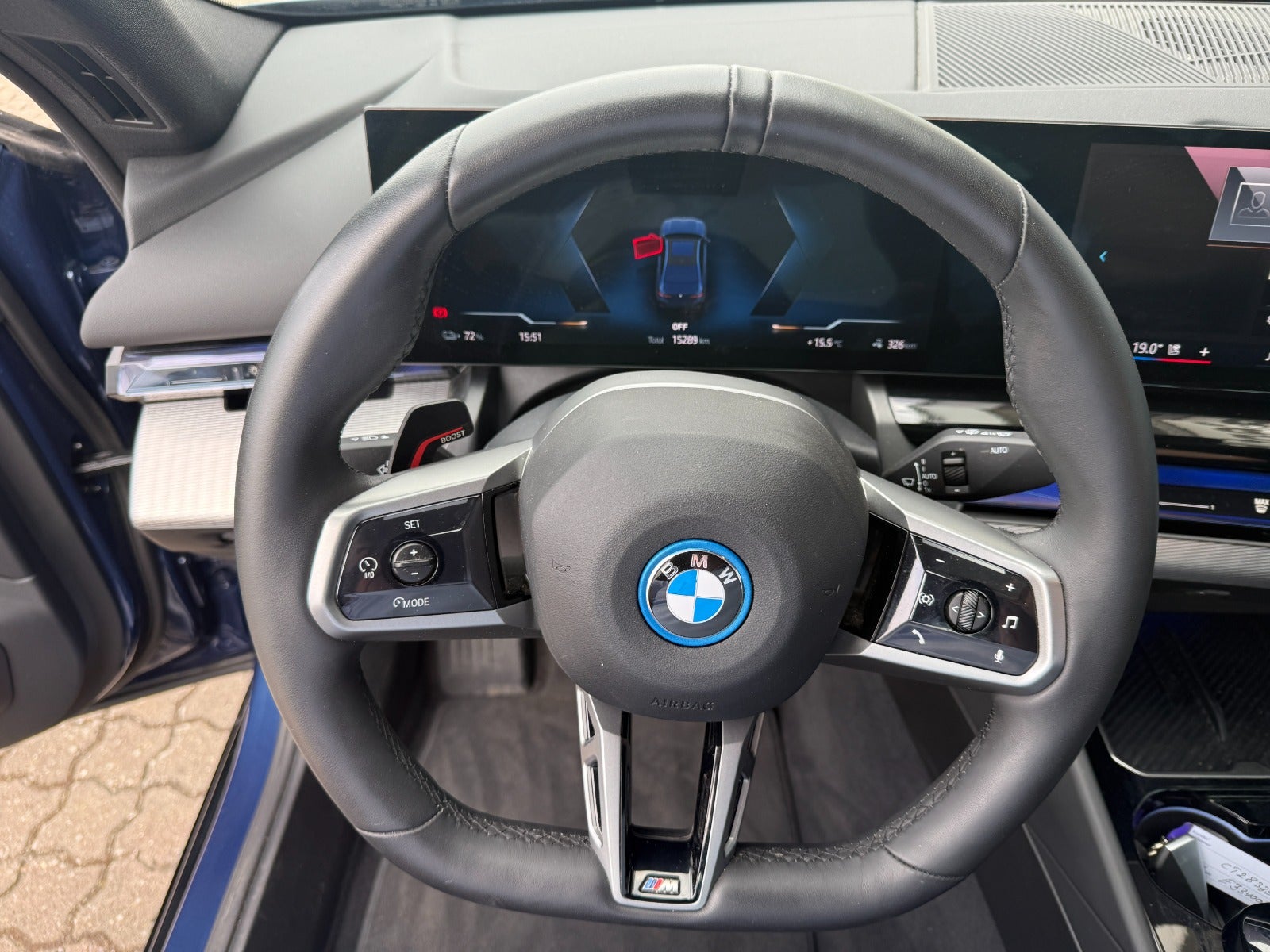 BMW i5 eDrive40 M-Sport 4d - 12