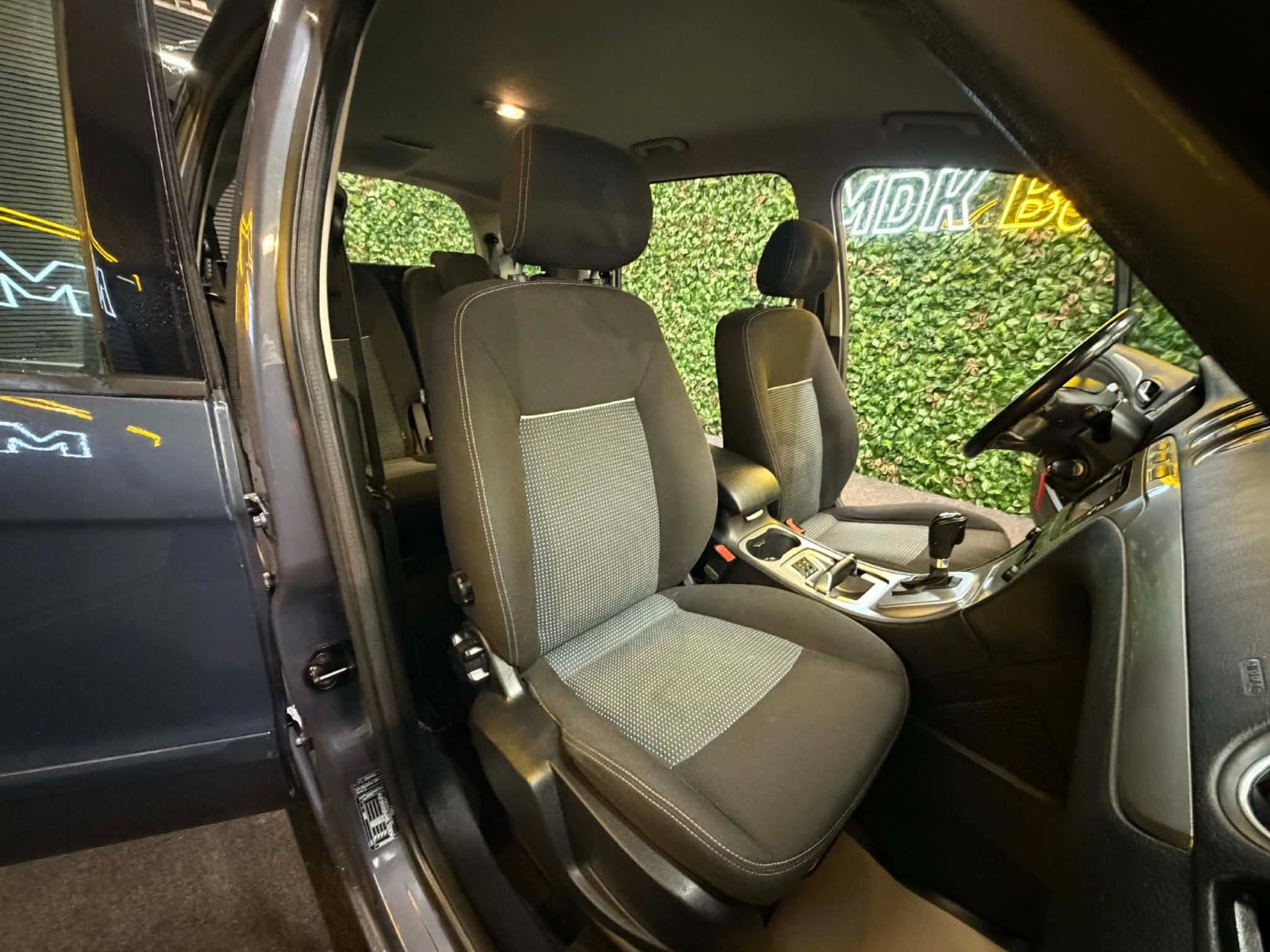 Billede af Ford Galaxy 2,0 TDCi 140 Ghia aut. 7prs