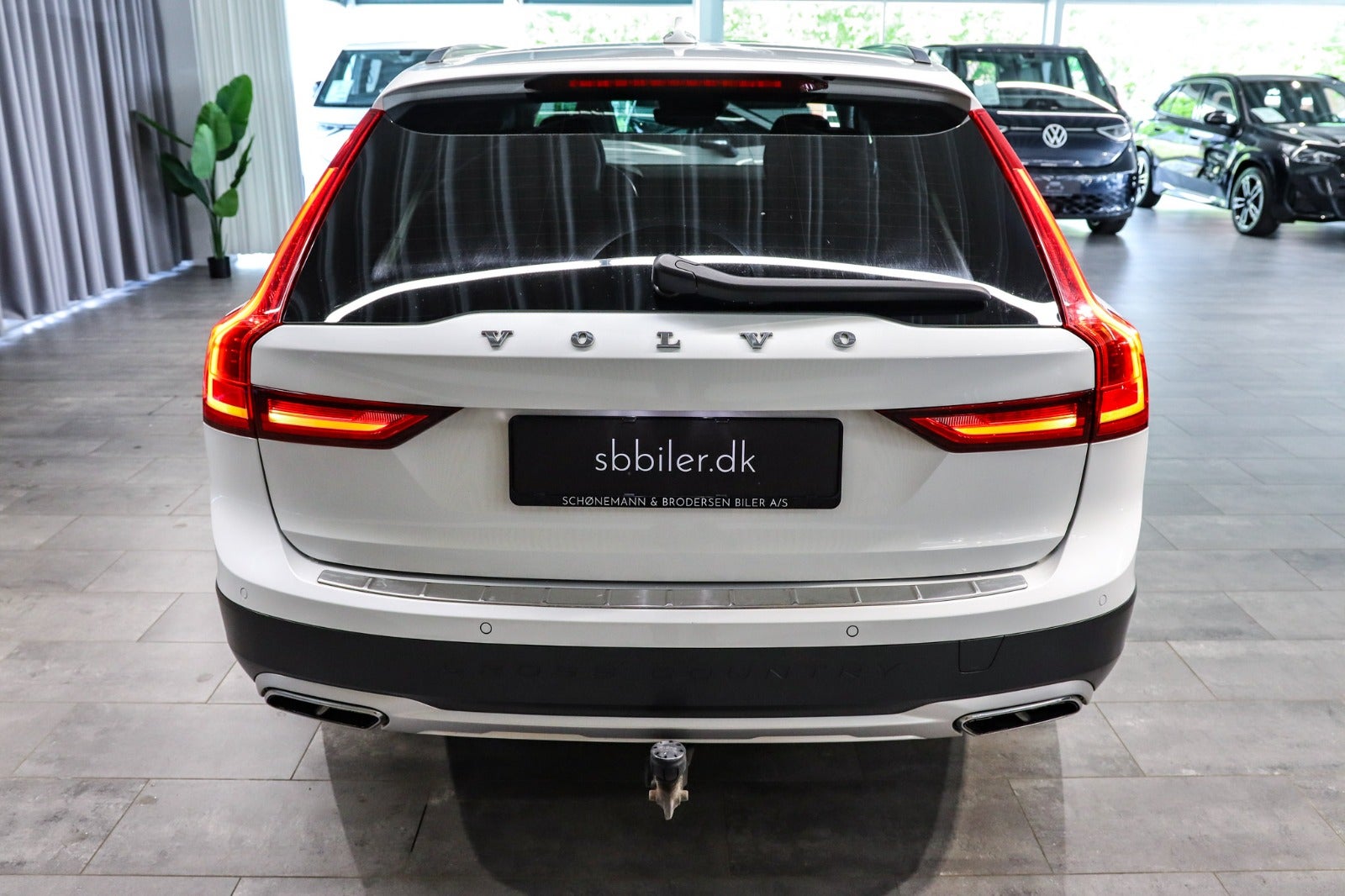 Billede af Volvo V90 CC 2,0 D4 190 Momentum aut. AWD