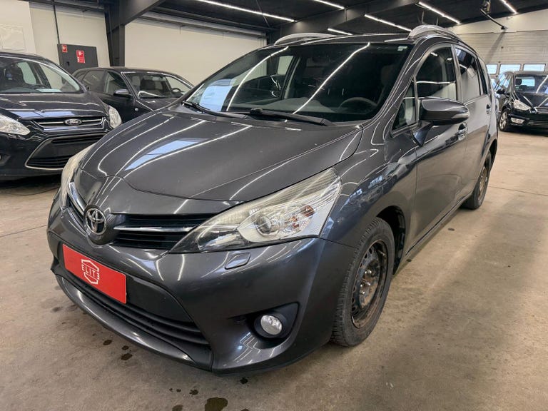 Toyota Sportsvan D-4D T2 Touch