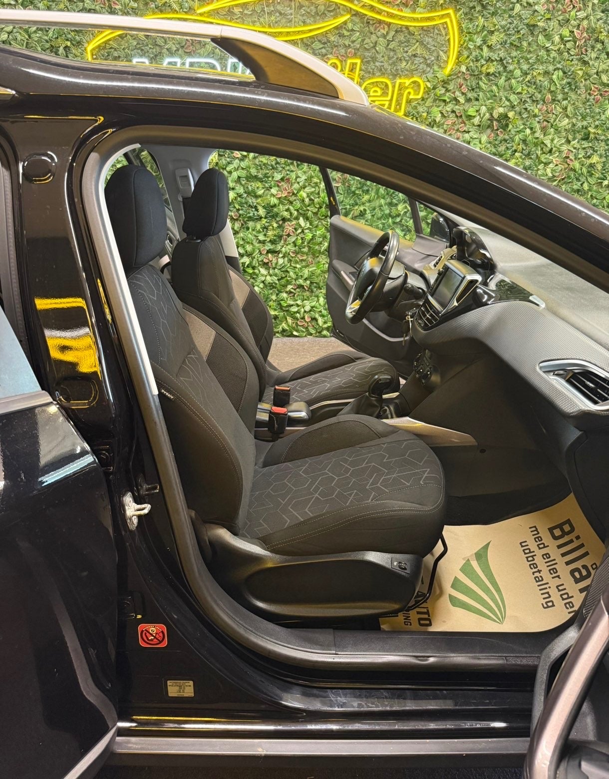 Billede af Peugeot 2008 1,2 VTi 82 Access