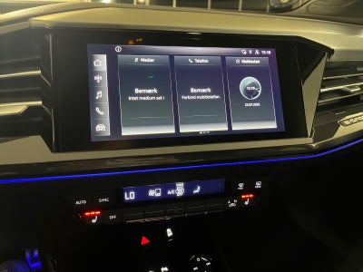 Audi Q4 e-tron S-line quattro Van