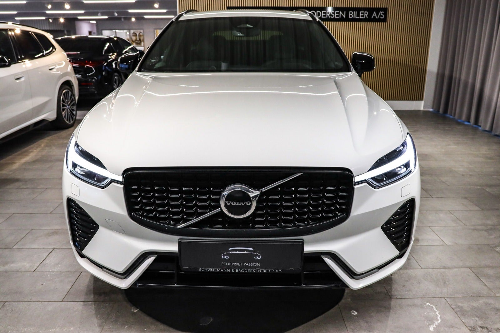 Billede af Volvo XC60 2,0 B4 197 R-Design aut.