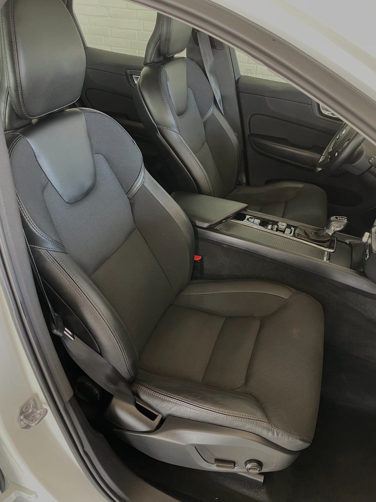 Billede af Volvo XC60 2,0 T4 190 Momentum aut.