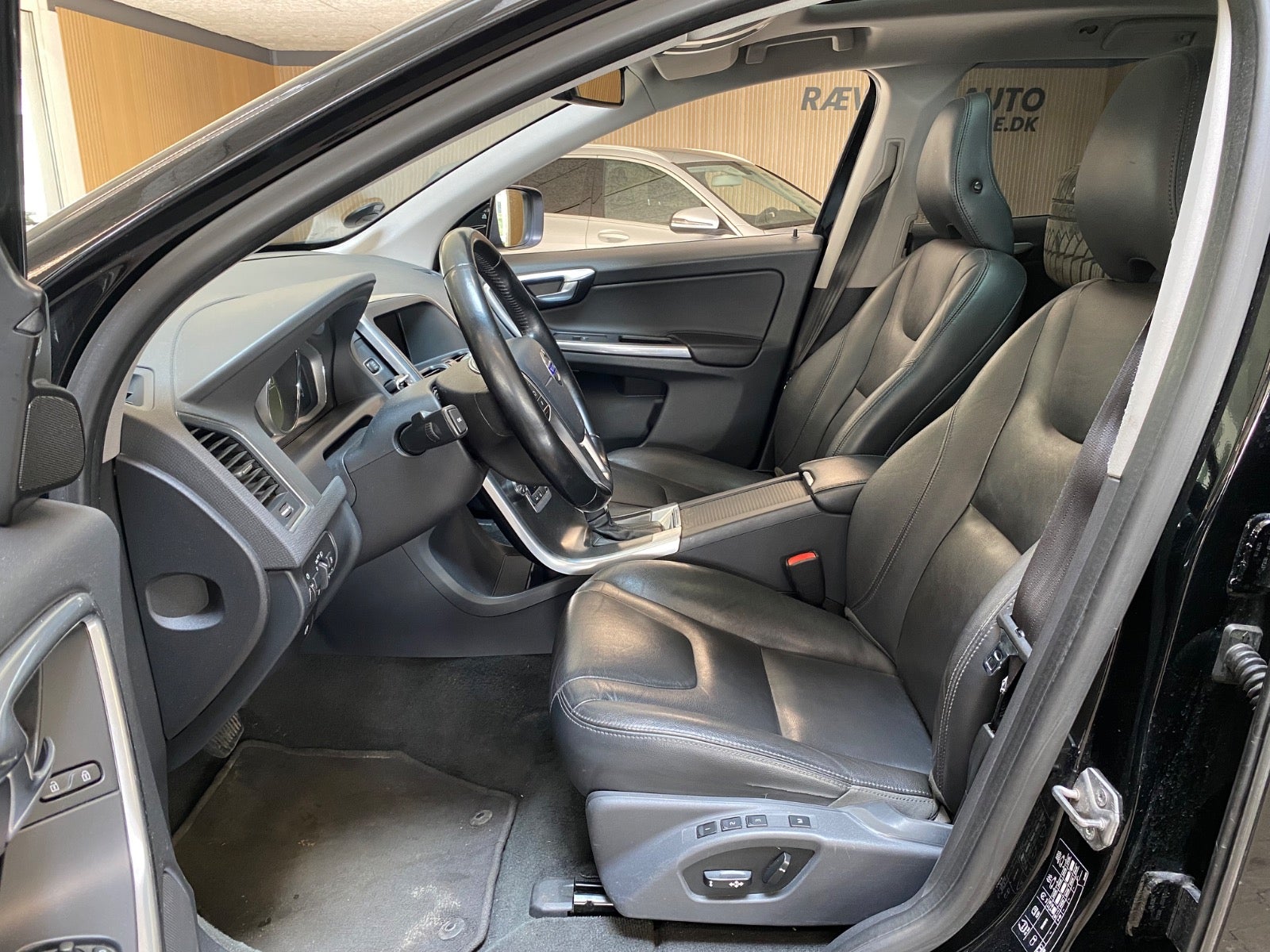 Volvo XC60 D4 181 Summum aut. – 5