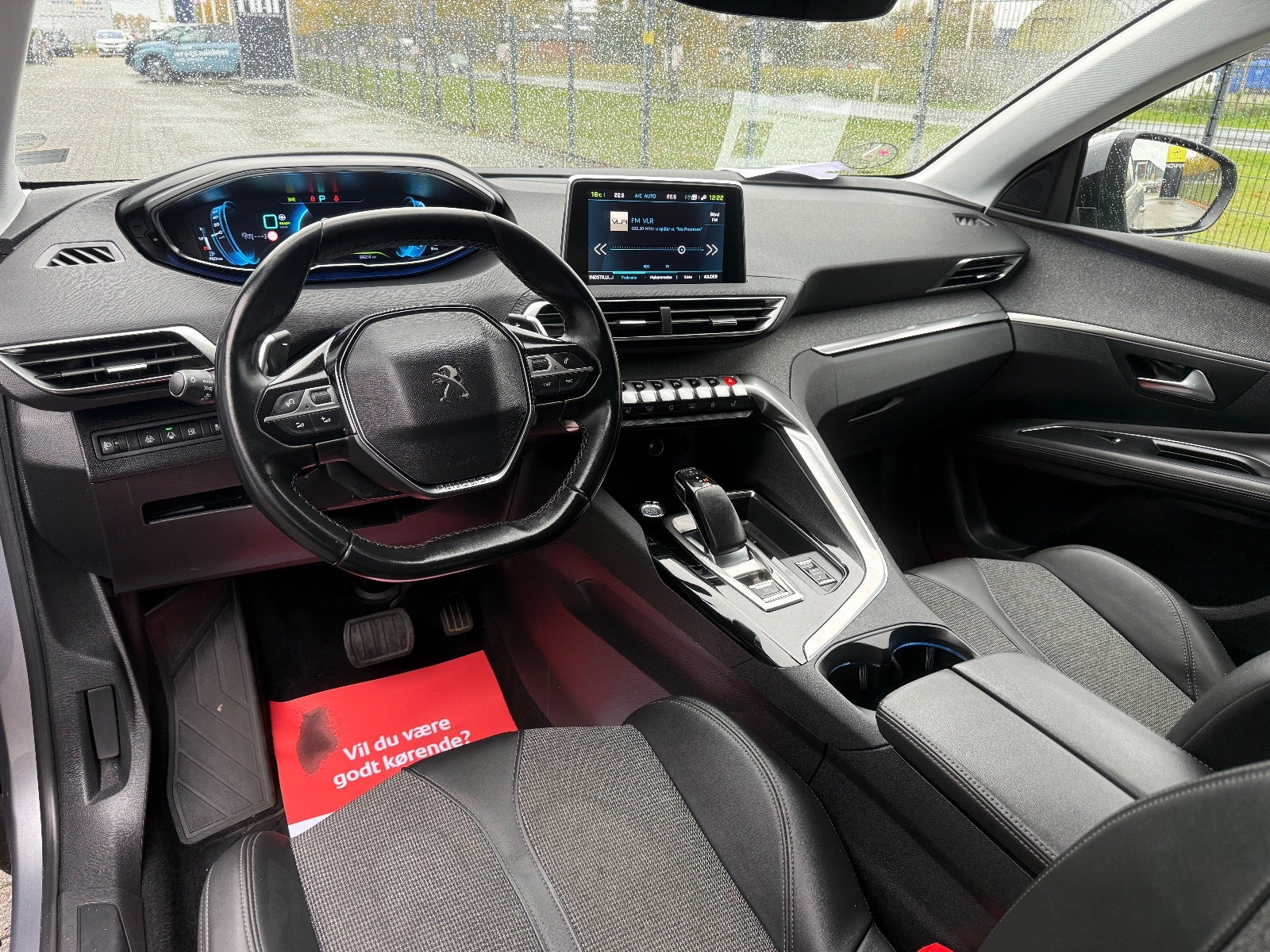 Peugeot 3008 Hybrid Allure LTD EAT8