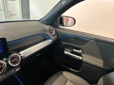 Mercedes EQB250+ Electric Art