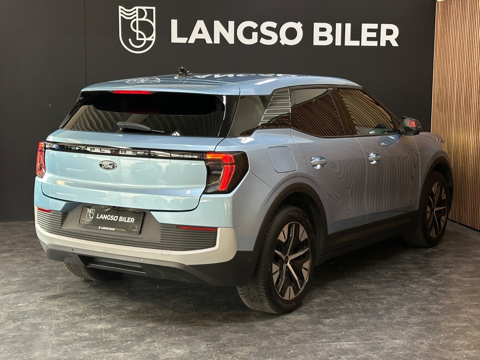 Billede af Ford Explorer 77 Select Extended Range