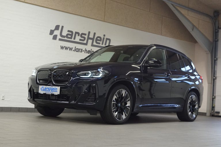 BMW iX3 Charged Plus M-Sport