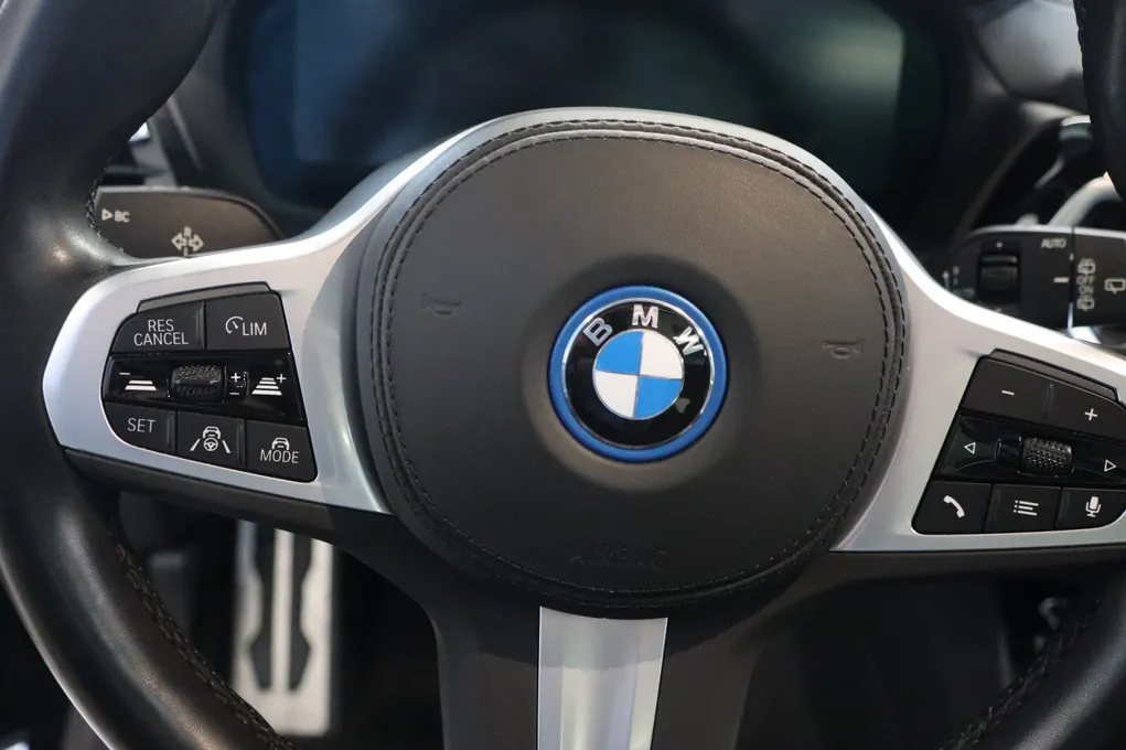 BMW iX3 Charged M-Sport