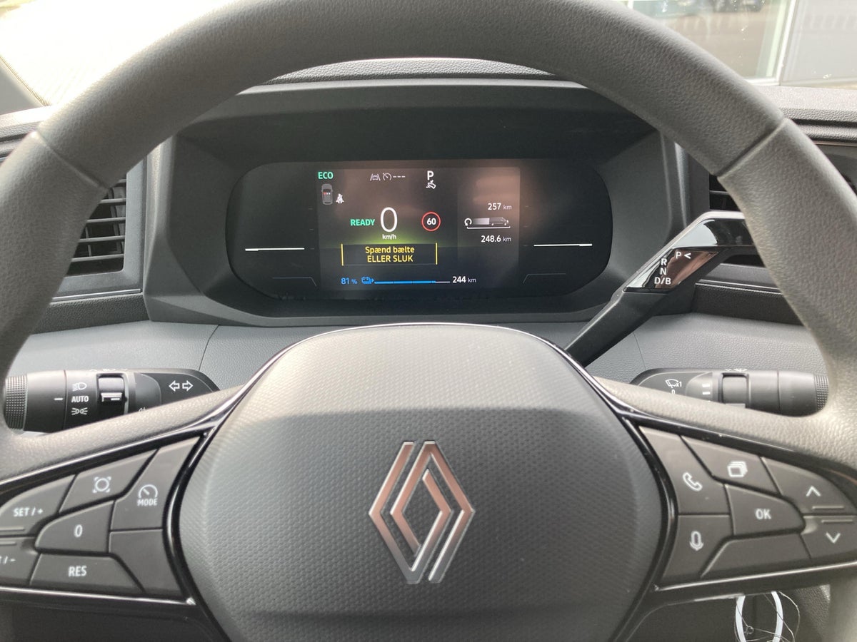 Renault Master V T35 E-Tech L2H2 Kassevogn Tekno billede 13