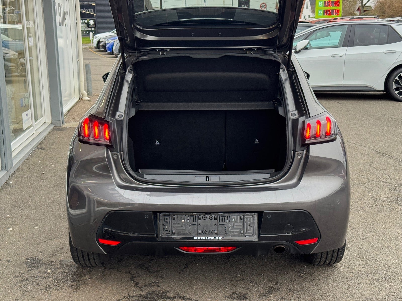 Billede af Peugeot 208 1,5 BlueHDi 100 Edition:210+