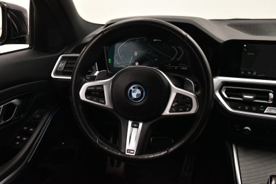 BMW 330e M-Sport aut.