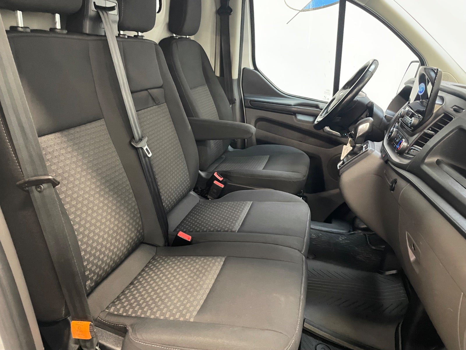 Billede af Ford Transit Custom 300L 2,0 TDCi 130 Trend aut.