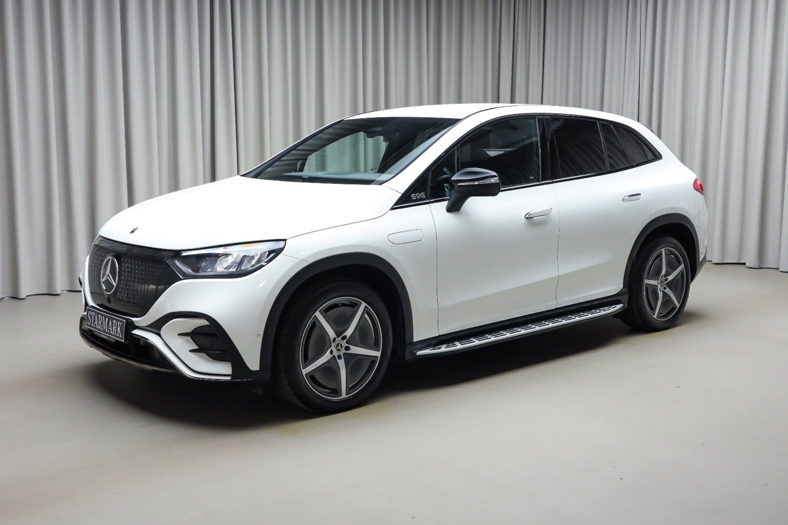 Mercedes-Benz EQE 350 SUV (1/8)